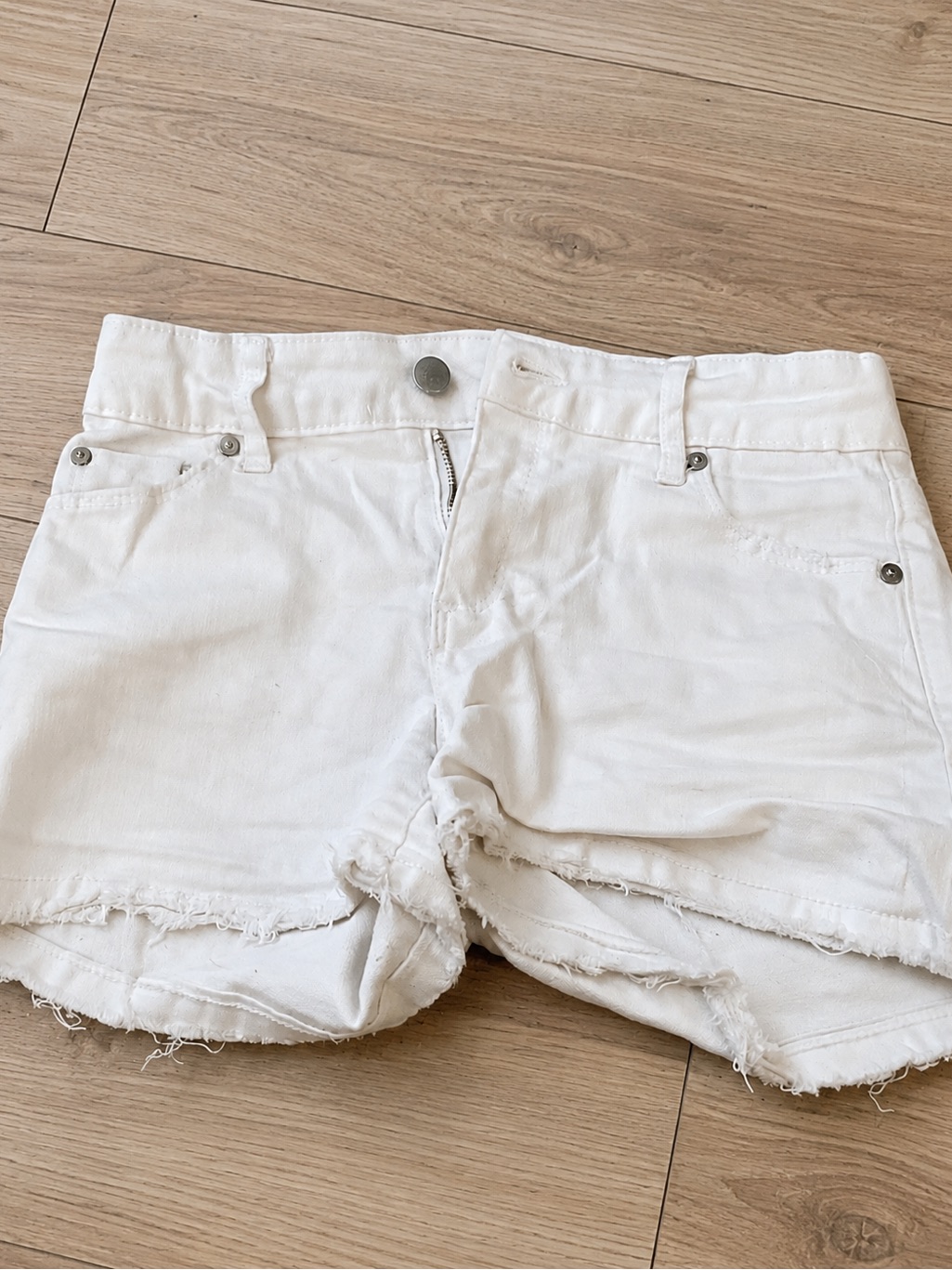 Girls 10 Tractr White Distressed Denim Cutoff Shorts